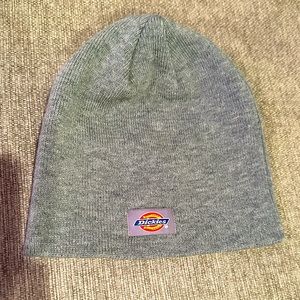 Brand New Cute Grey Dickies Beanie! Excellent Condition!